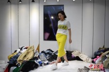 台山兼职模特试衣服(兼职做试衣模特好吗)