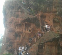 台山乐山旅游攻略(乐山旅游攻略自由行路线推荐)