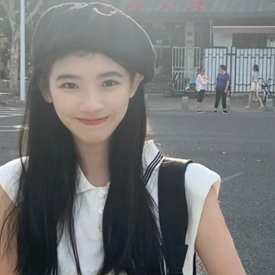 台山商务伴游带客户去看海豚表演