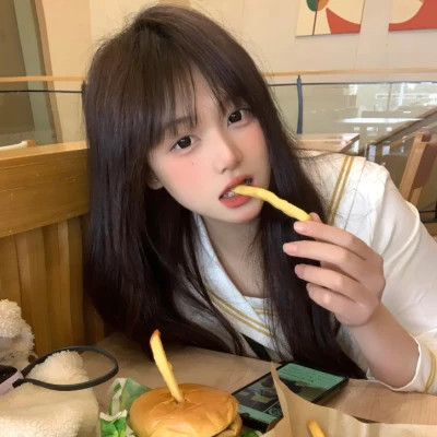 台山伴游女生李欣怡的资料